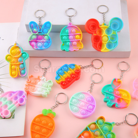 禮品訂造彩虹減壓鑰匙扣紀念品