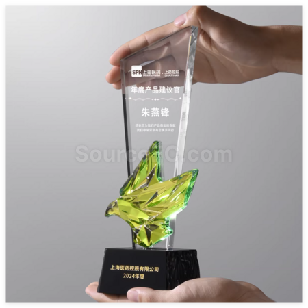 禮品訂造炫彩飛鴿水晶獎座紀念品