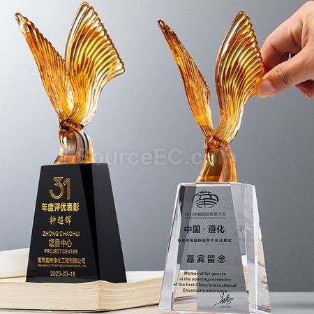 禮品訂造飛鳥琉璃獎杯紀念品